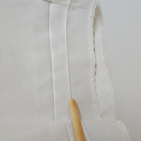 Vanity Fair Vintage Full Slip Dress Size 32, Please READ DESCRIPTION - Picture 6 of 13